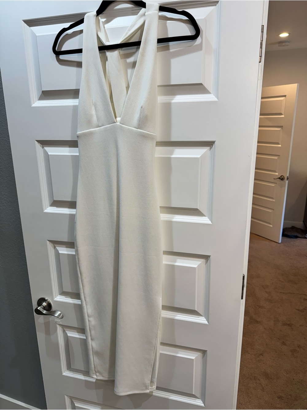 Chic Cream Halter Midi Dress with V-Neck